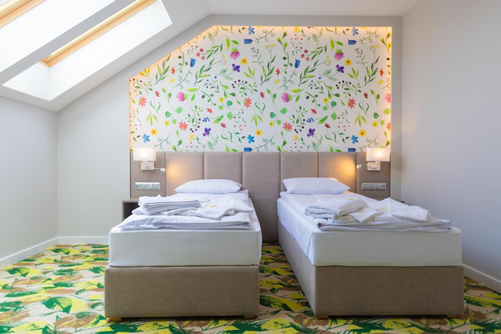 Hotel Miodowa Klinika Kamianna Exteriér fotografie
